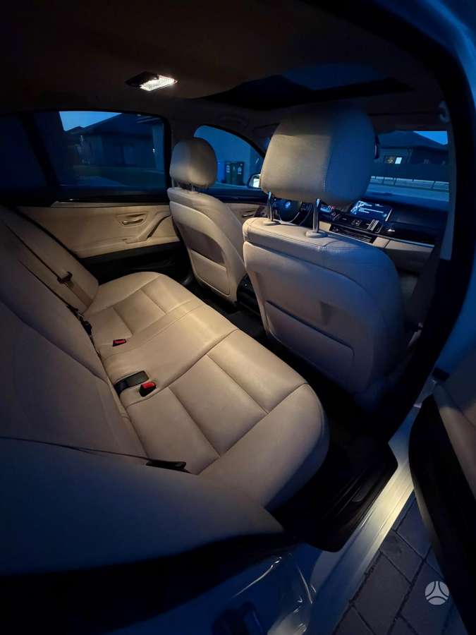 BMW 528, 2.0 l., Седан