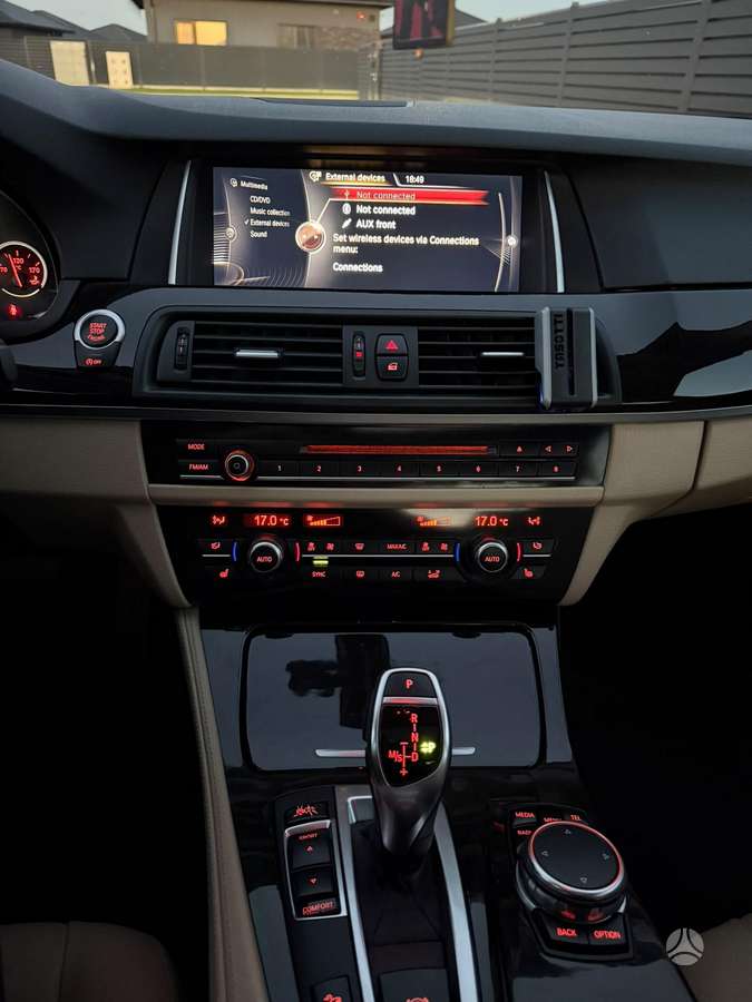 BMW 528, 2.0 l., Седан