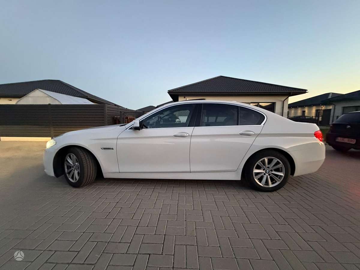 BMW 528, 2.0 l., Седан