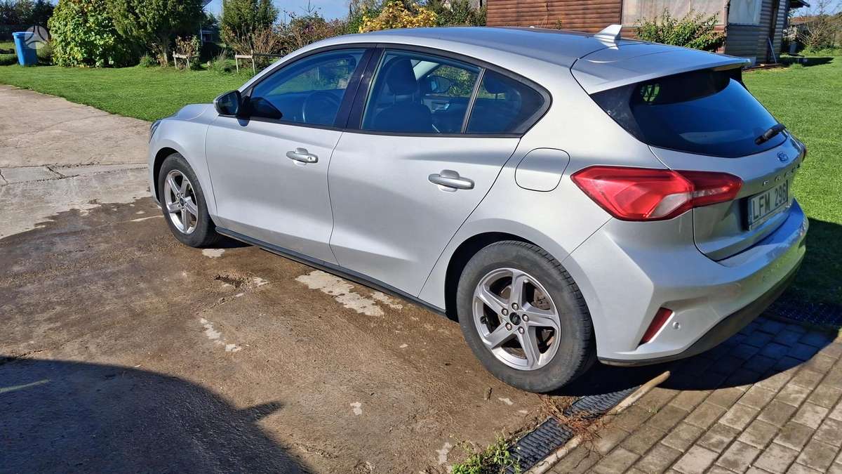 Ford Focus, 1.0 l., Хэтчбек