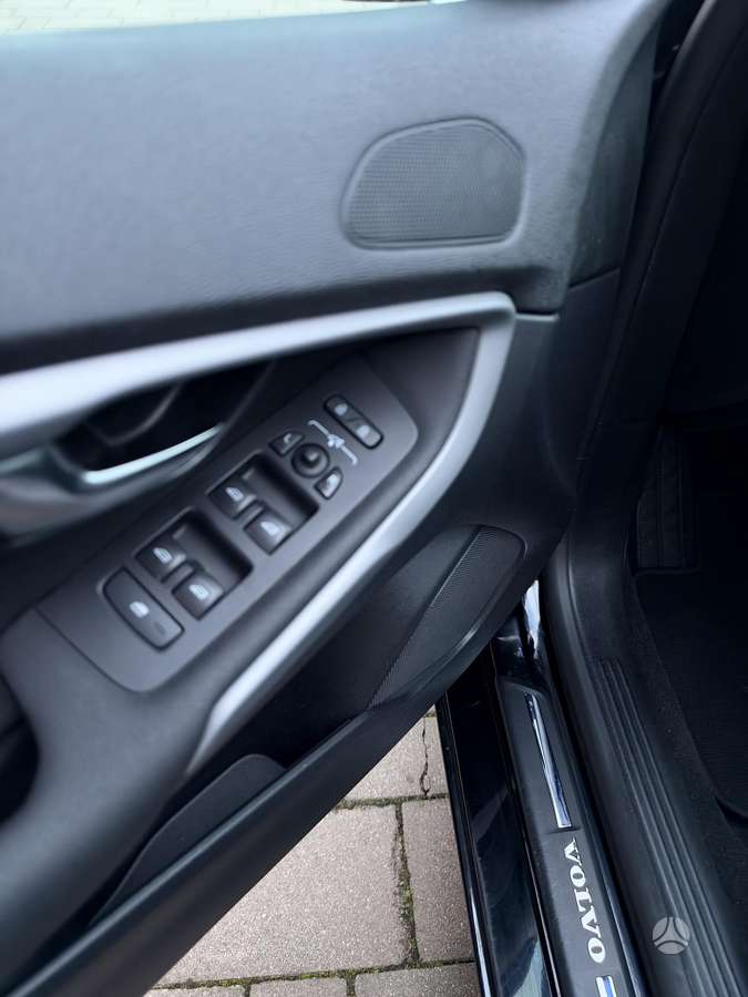 Volvo V40, 2.0 l., hatchback