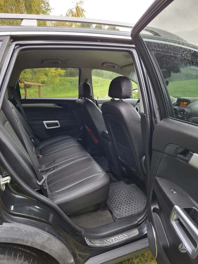 Opel Antara, 2.2 l., off-road / crossover