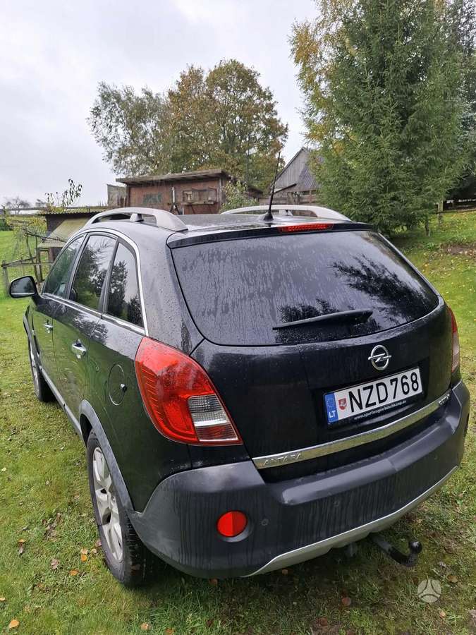 Opel Antara, 2.2 l., off-road / crossover