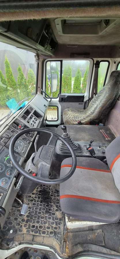 Volvo FL6, самосвалы