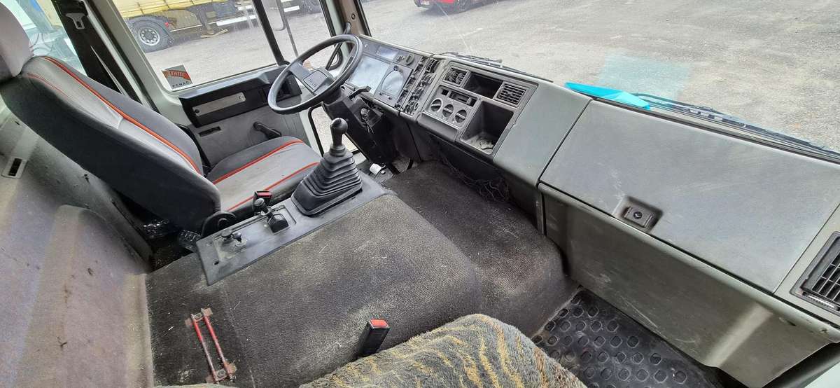 Volvo FL6, самосвалы