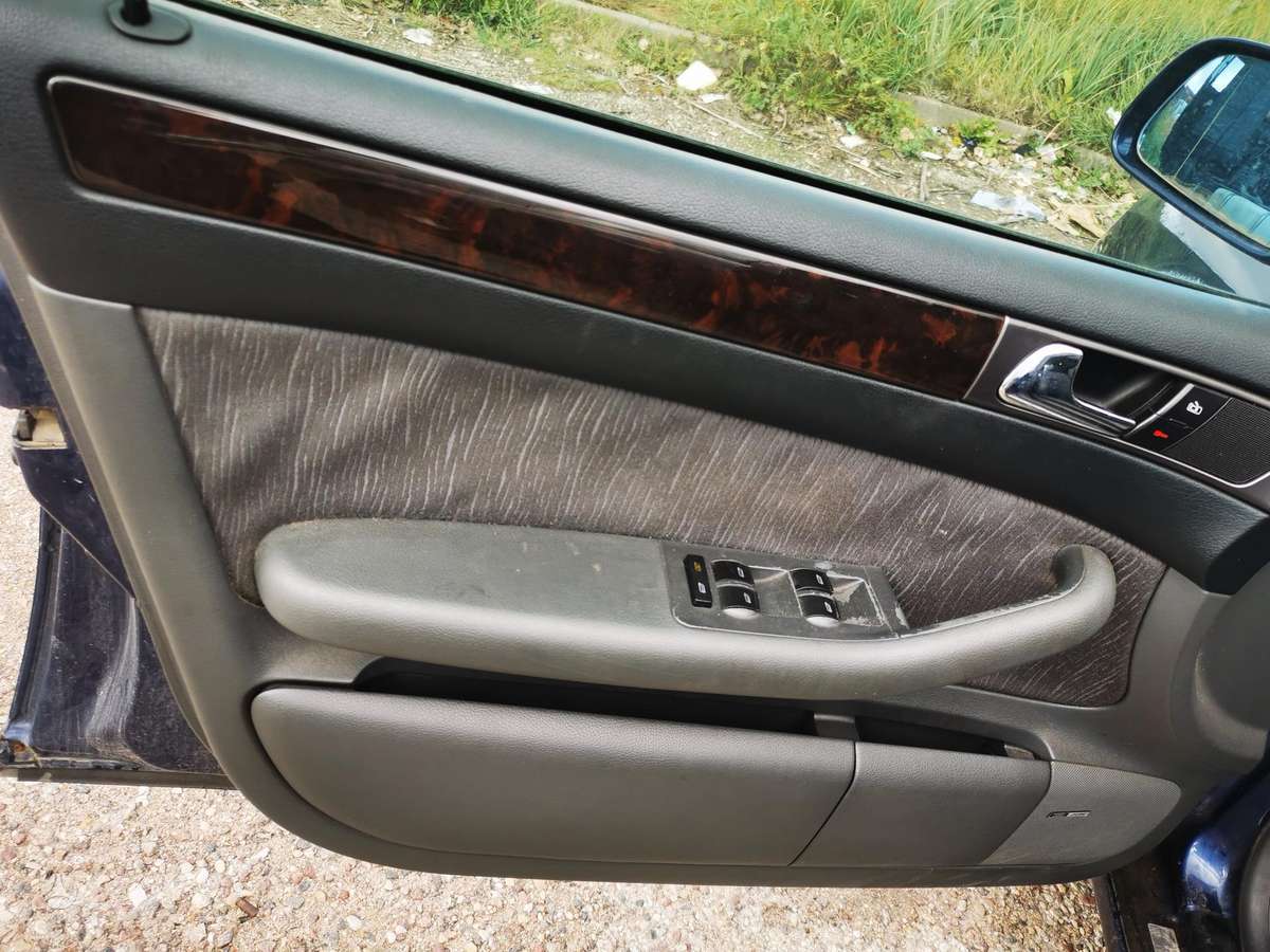 Audi A6, 2.5 l., Седан