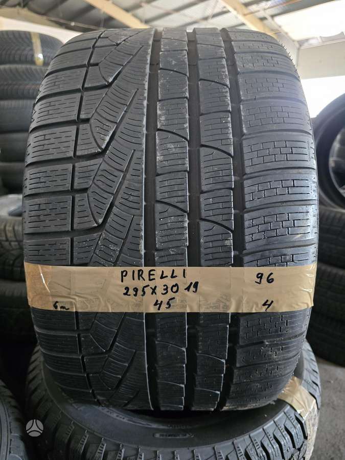 Pirelli, winter 295/30 R19