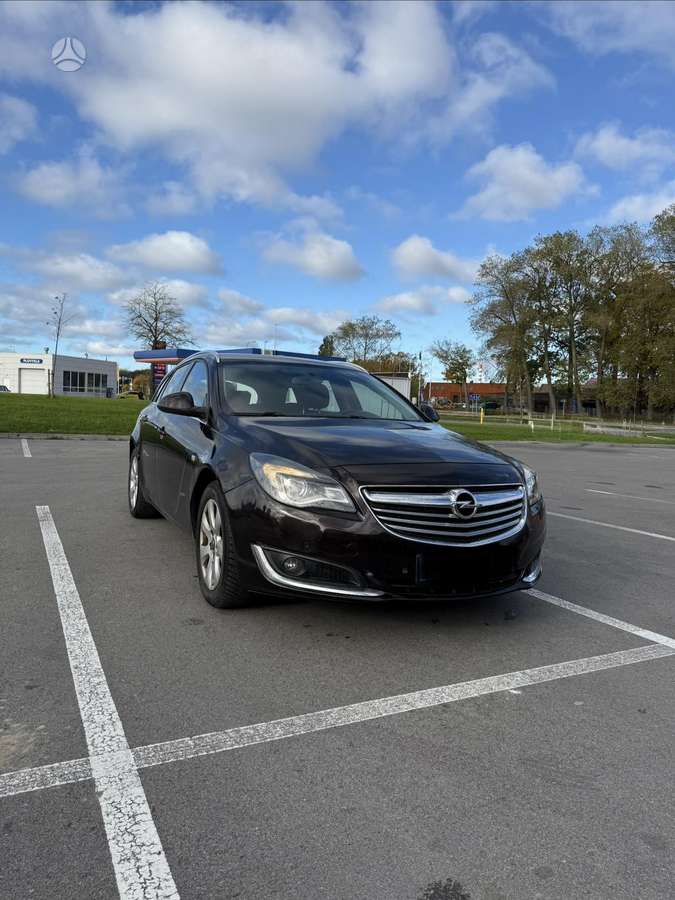 Opel Insignia 2014 — салон