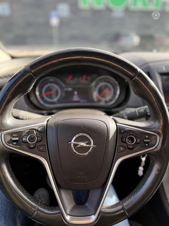 Opel Insignia 2014 — фото 6