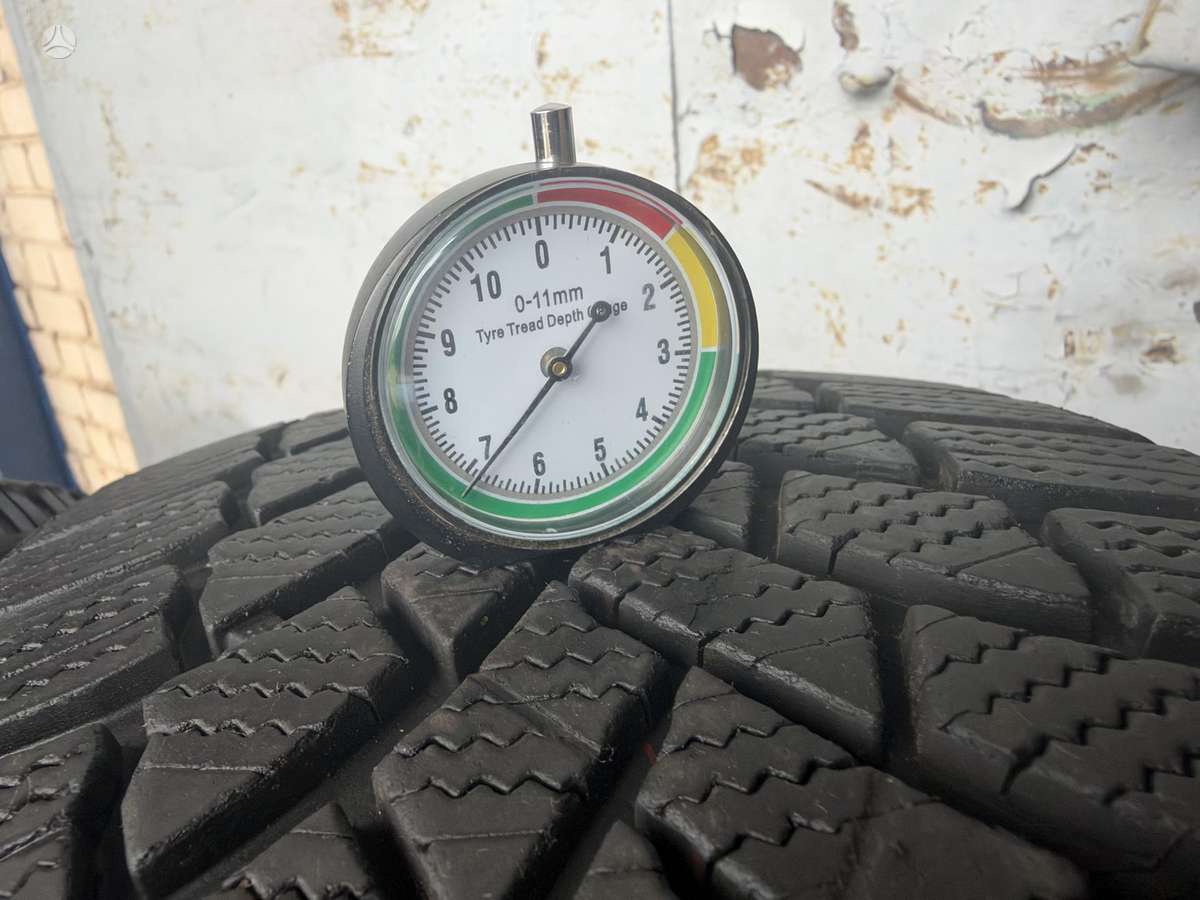 Bridgestone Blizzak LM005, зимние 235/50 R19