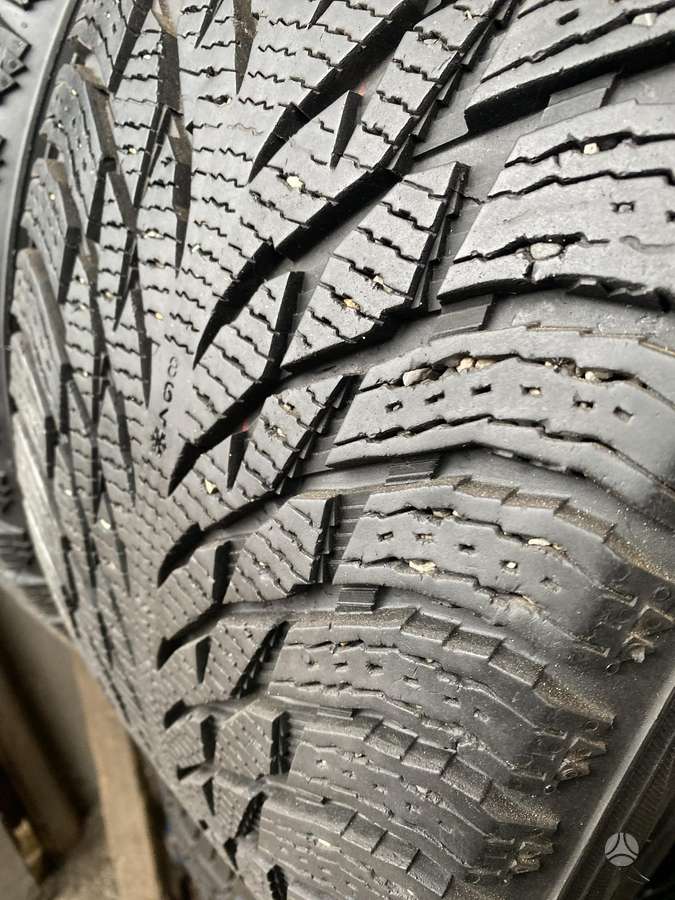 Nokian, winter 275/45 R20