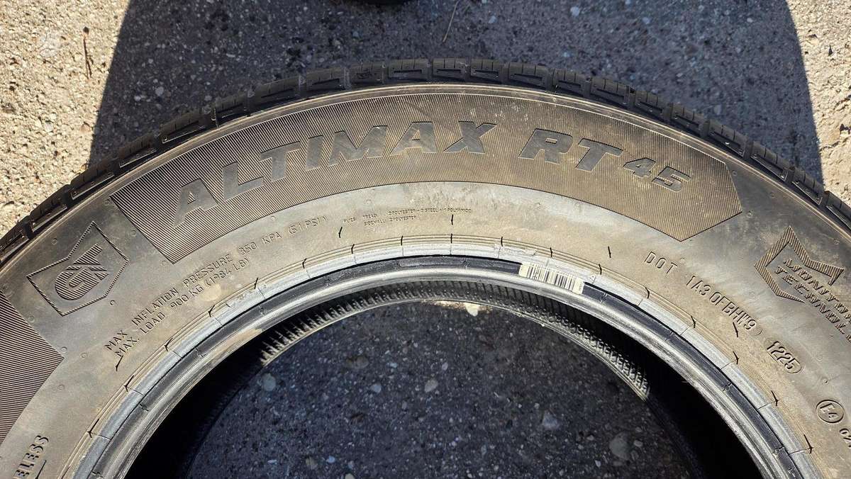 General ALTIMAX RT45, universalios 235/65 R17