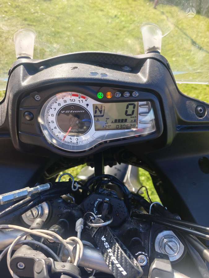 Suzuki DL (V-Strom) 650cc, эндуро / adventure