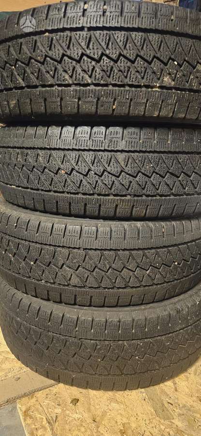 Bridgestone Blizzak, winter 235/65 R16