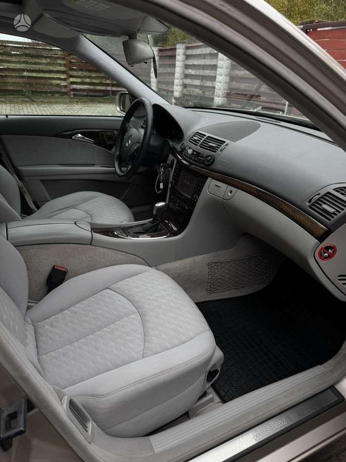 Mercedes-Benz E280, 3.2 l., Универсал
