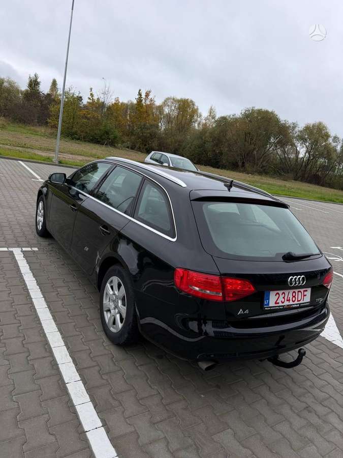 Audi A4, 1.8 l., Универсал