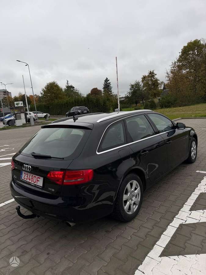 Audi A4, 1.8 l., Универсал
