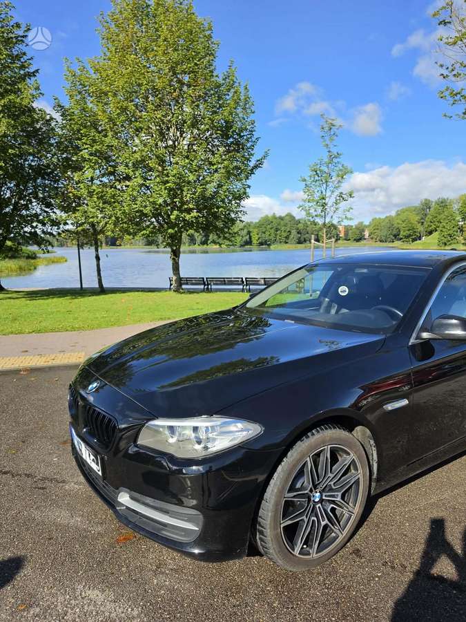 BMW 528, 2.0 l., Седан