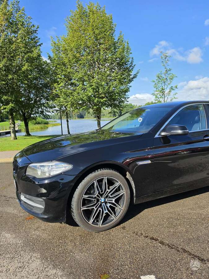 BMW 528, 2.0 l., Седан