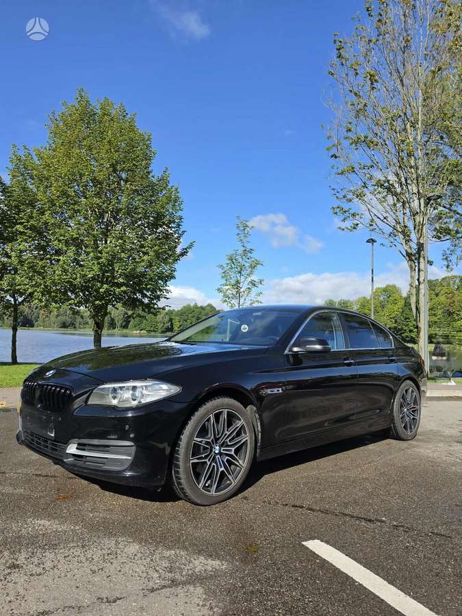 BMW 528, 2.0 l., Седан