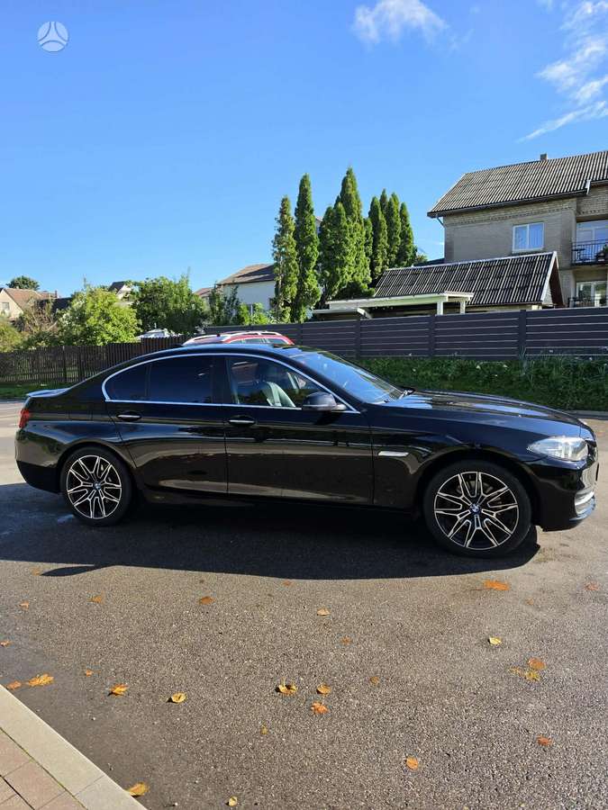 BMW 528, 2.0 l., Седан