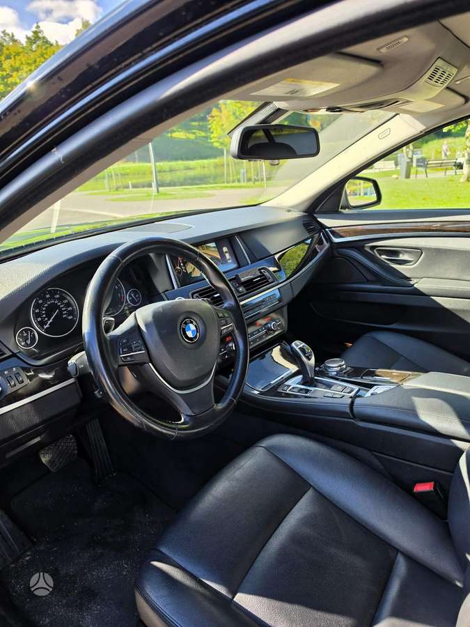 BMW 528, 2.0 l., Седан