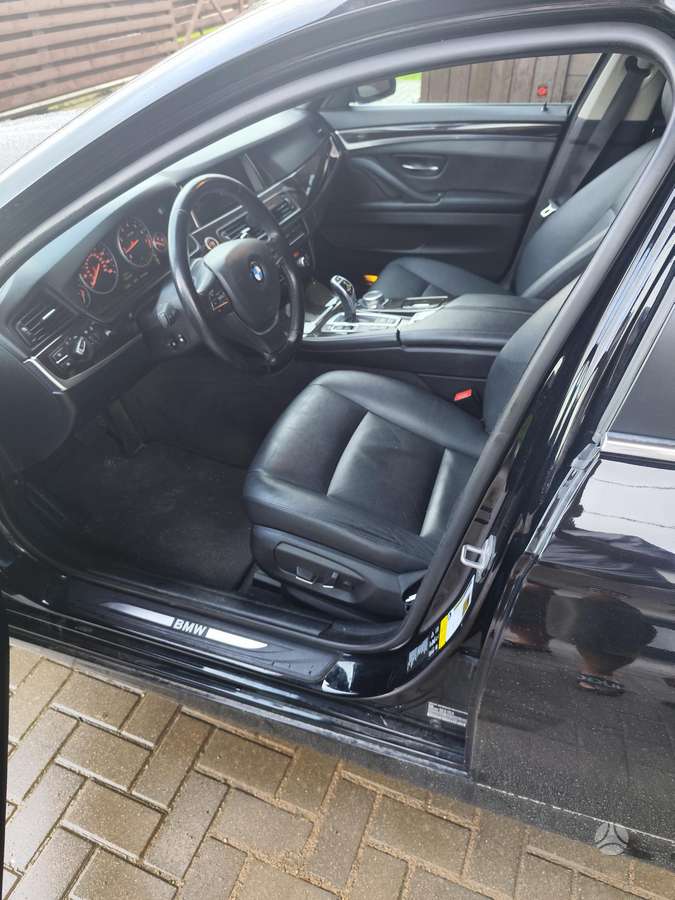 BMW 528, 2.0 l., Седан