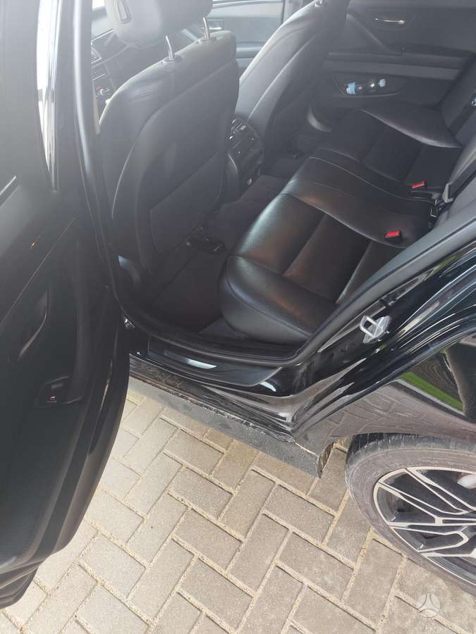 BMW 528, 2.0 l., Седан