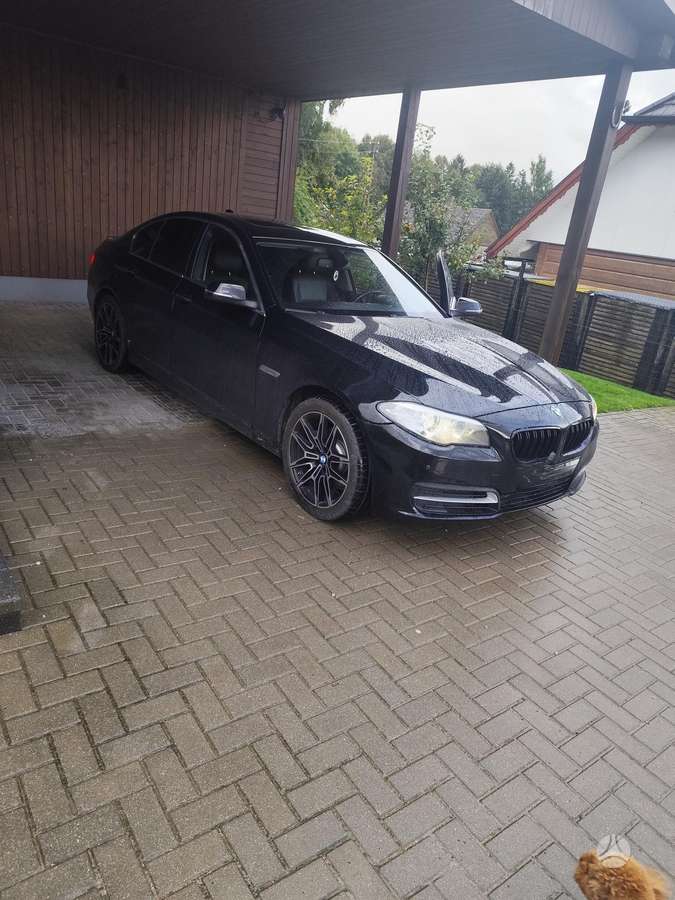 BMW 528, 2.0 l., Седан