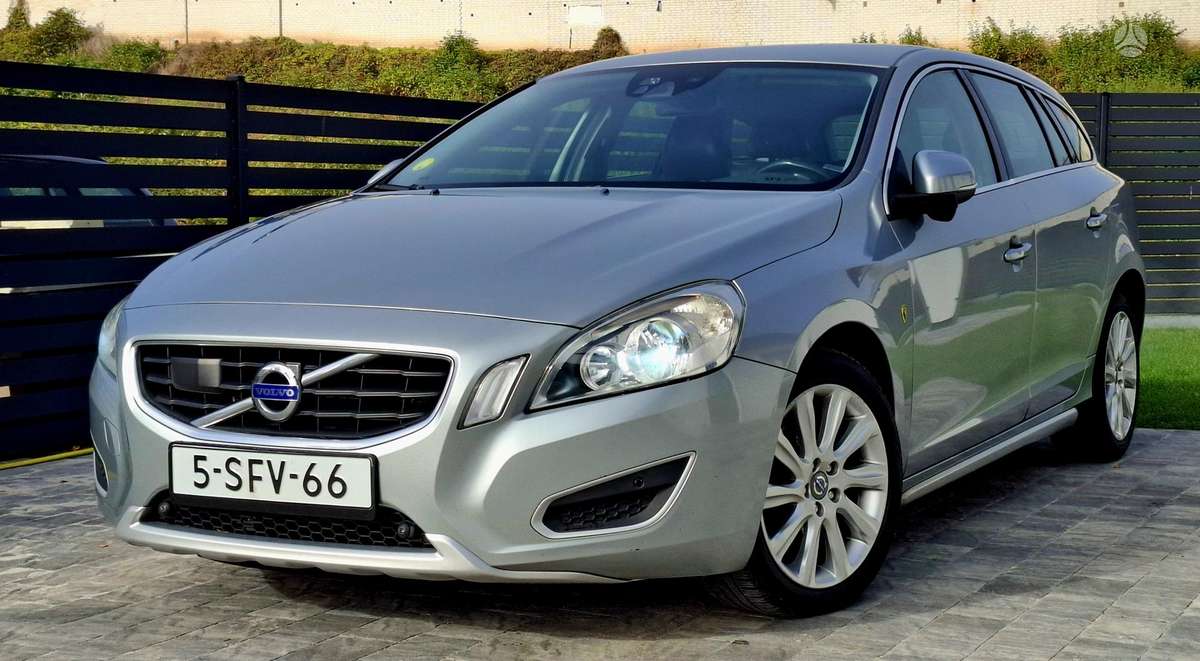 Volvo V60, 2.0 l., Универсал