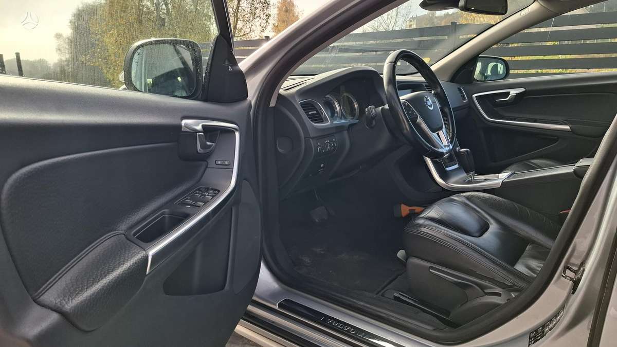 Volvo V60, 2.0 l., Универсал