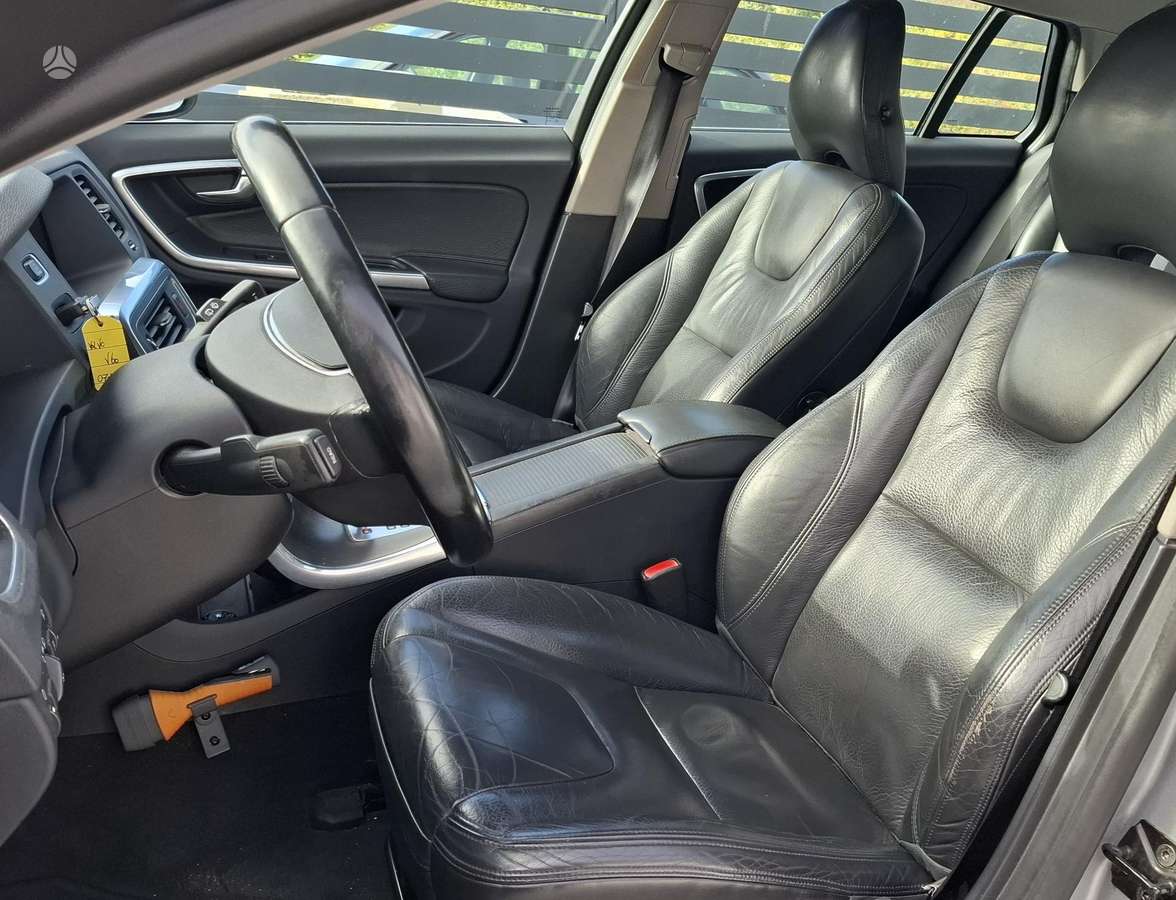 Volvo V60, 2.0 l., Универсал