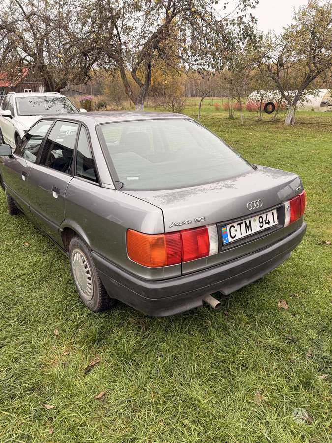 Audi 80, 1.8 l., Седан