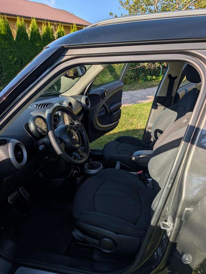 Mini Cooper SD, 2.0 l., off-road / crossover