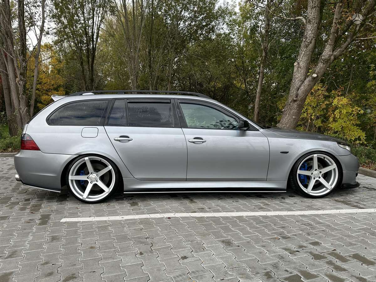 BMW 525, 2.5 l., universalas