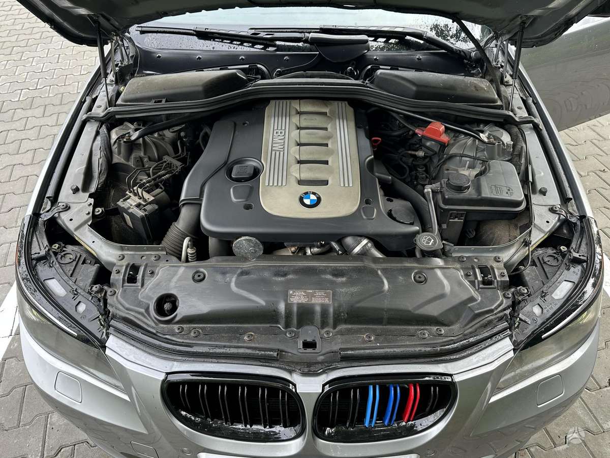 BMW 525, 2.5 l., wagon