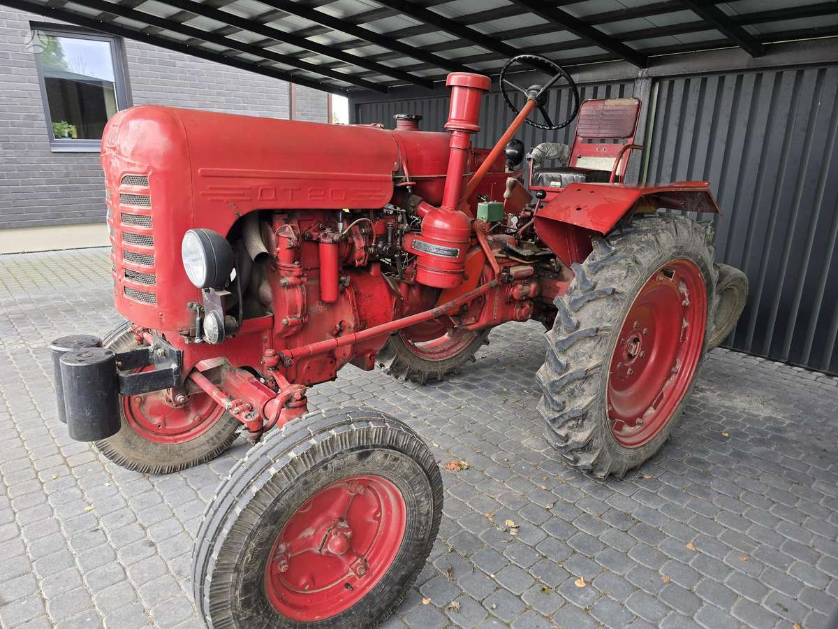 DT 20, tractors