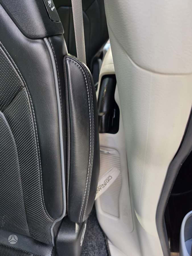 Chrysler Pacifica, 3.6 l., Универсал