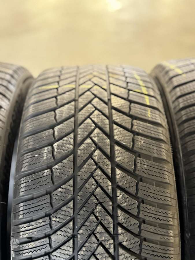 Bridgestone LM005, žieminės 245/45 R18
