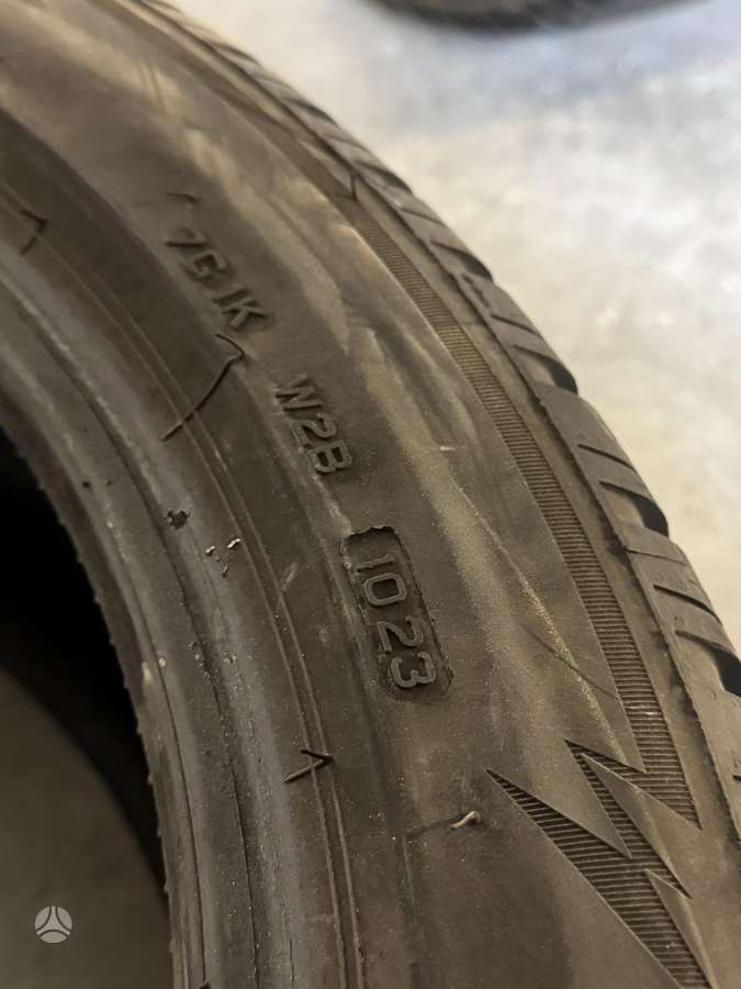 Bridgestone LM005, žieminės 245/45 R18
