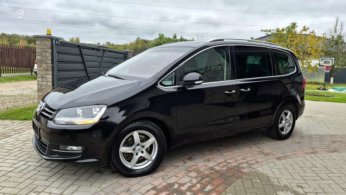 Volkswagen Sharan 2012 — interior