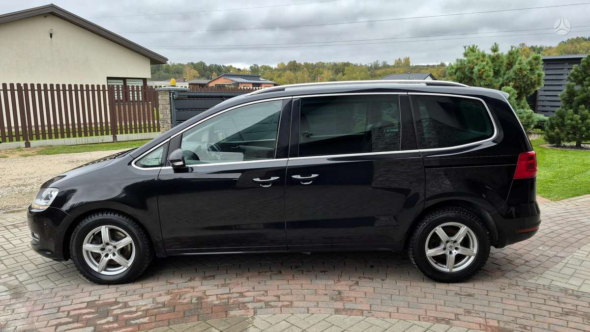 Volkswagen Sharan 2012 — engine 1968 cm³, 140 HP (103kW)