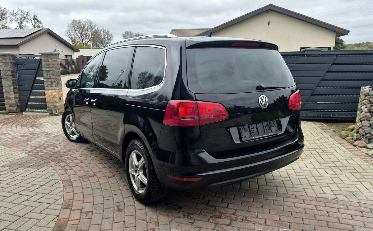 Volkswagen Sharan 2012 — photo 6