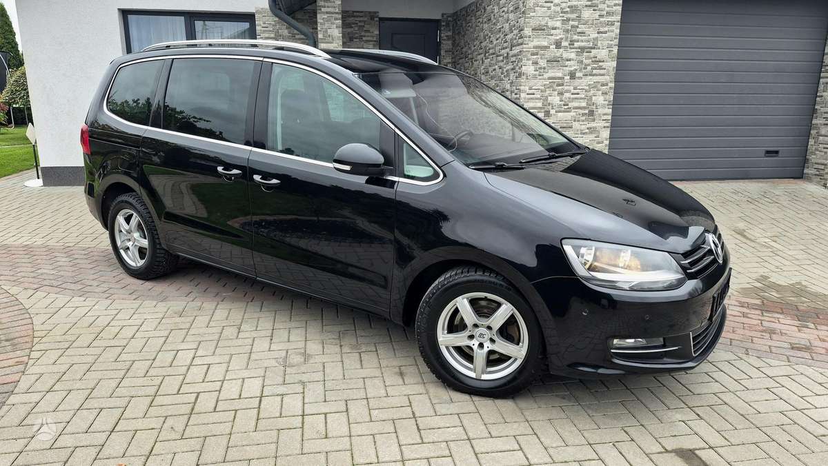 Volkswagen Sharan 2012 — photo 12