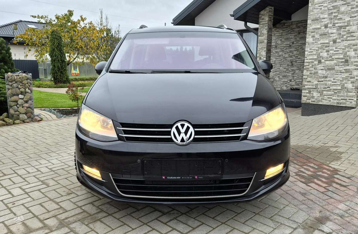 Volkswagen Sharan 2012 — photo 15