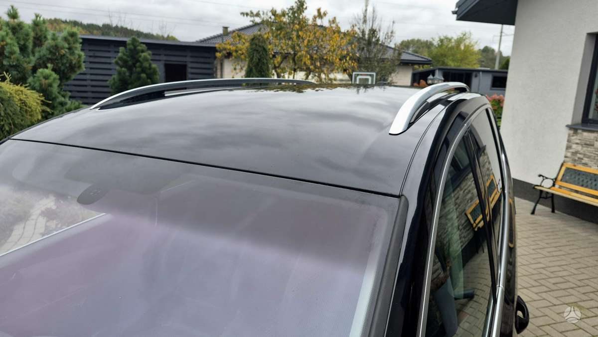 Volkswagen Sharan 2012 — photo 26