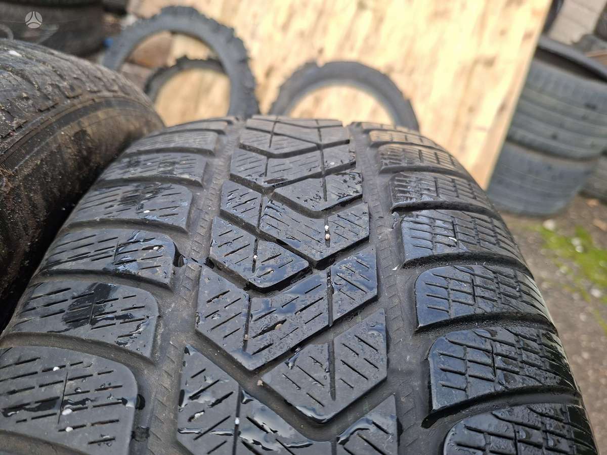 Pirelli, зимние 235/60 R18