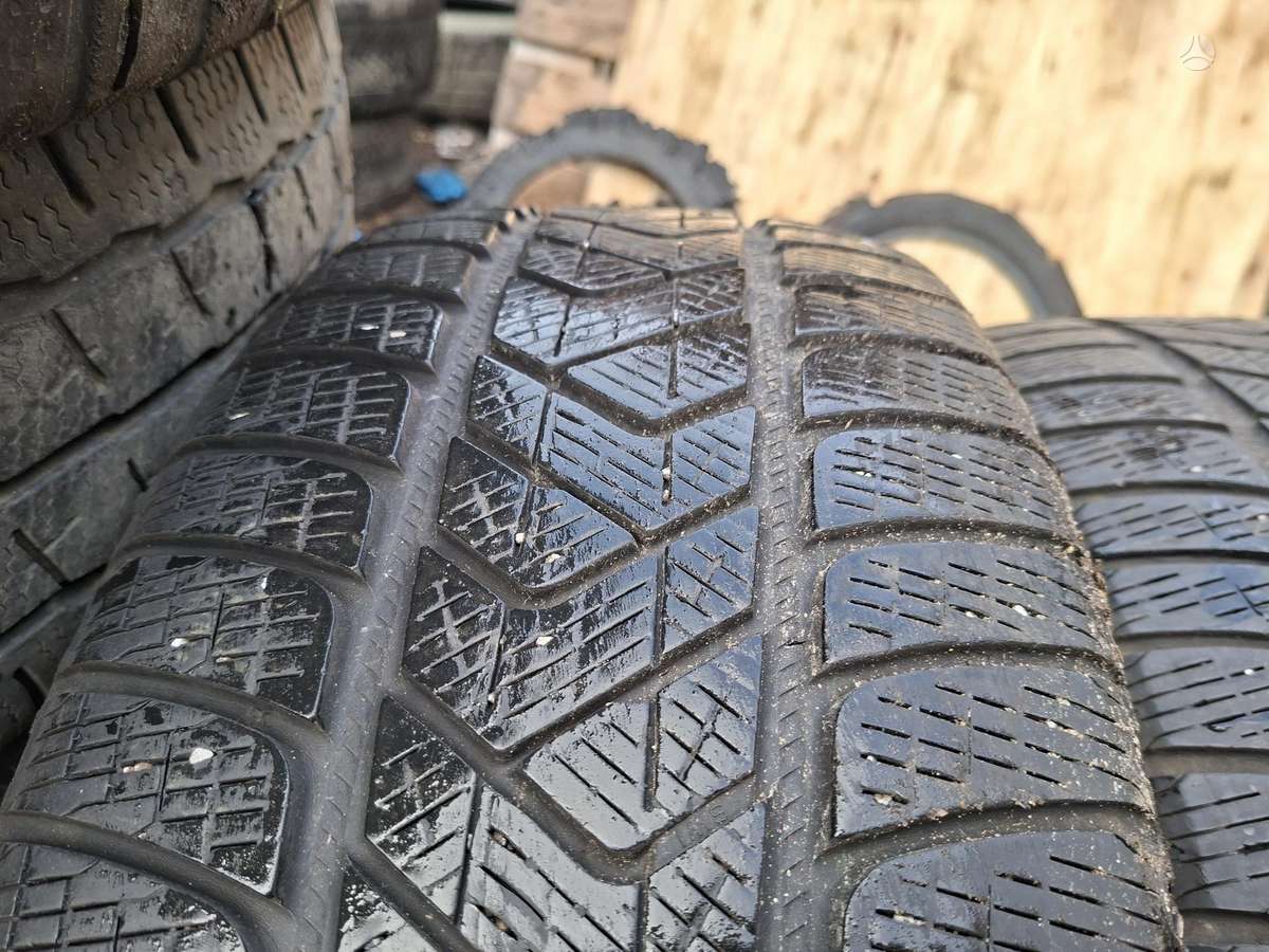 Pirelli, зимние 235/60 R18