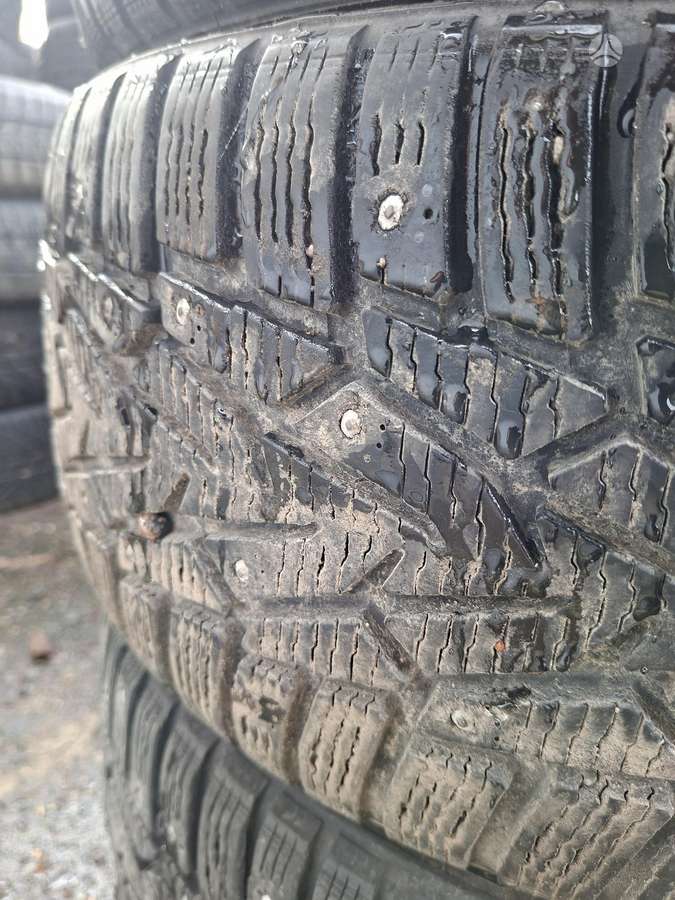 Nokian, winter 225/45 R18