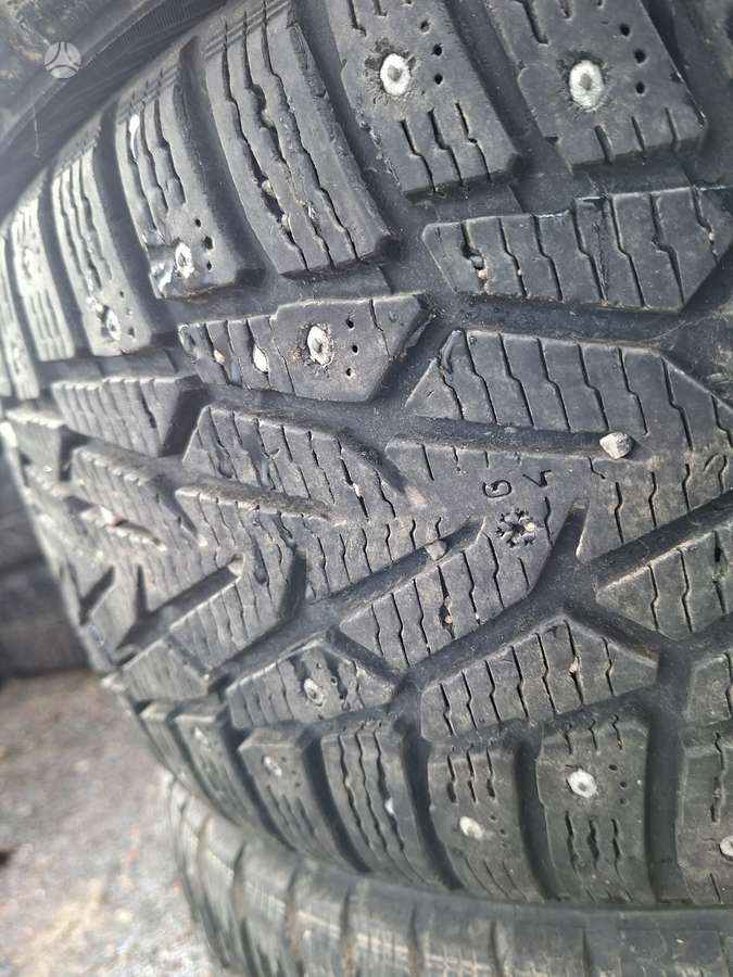Nokian, winter 225/45 R18